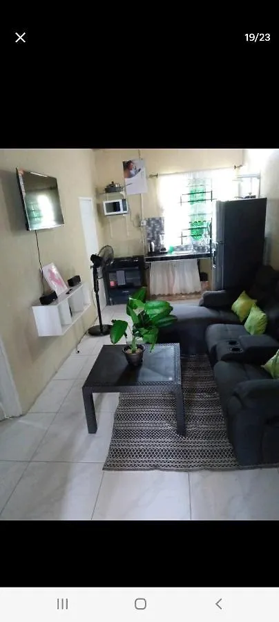 Bobby Vacation Home Portmore 0*,
